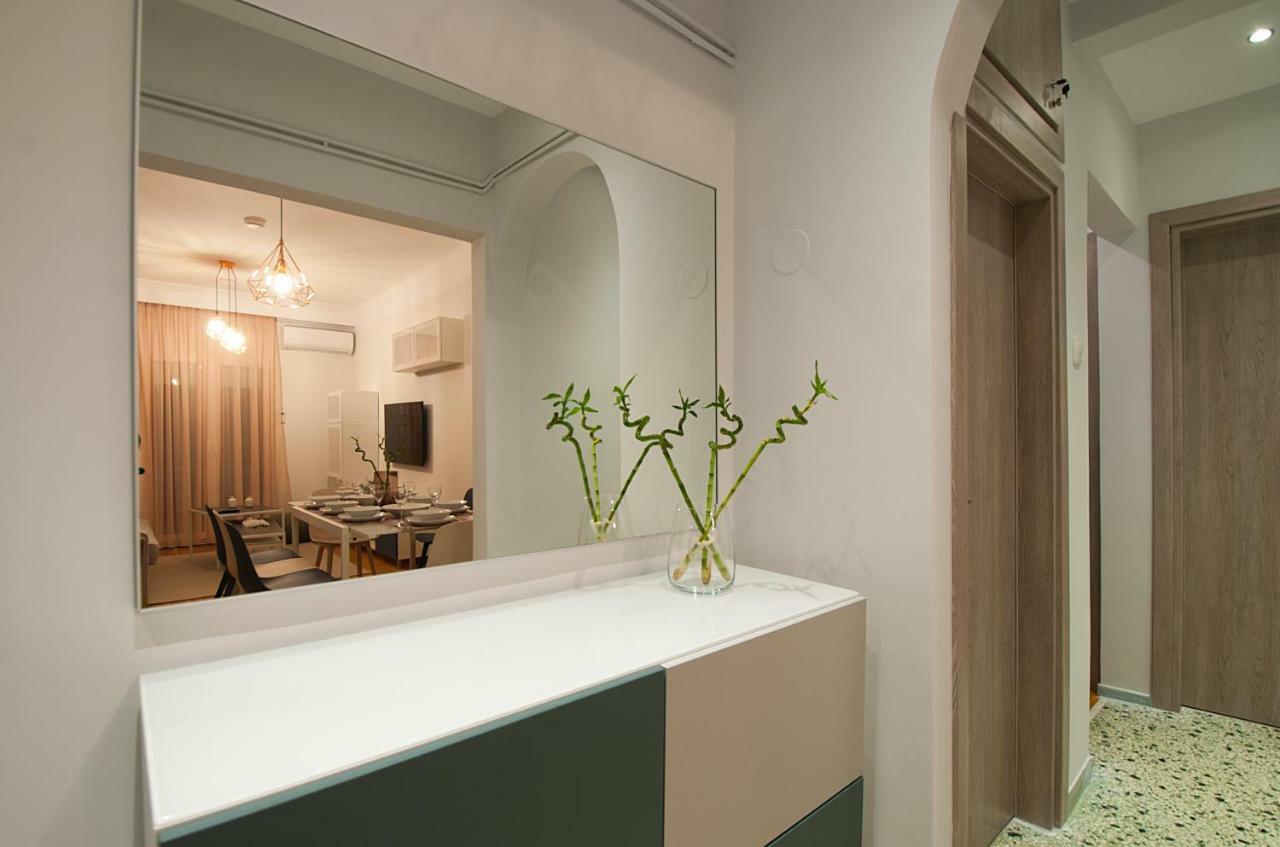 Large, Sunny, Modern Apartment Fully Renovated, Next To Agia Sofia Солун Екстериор снимка