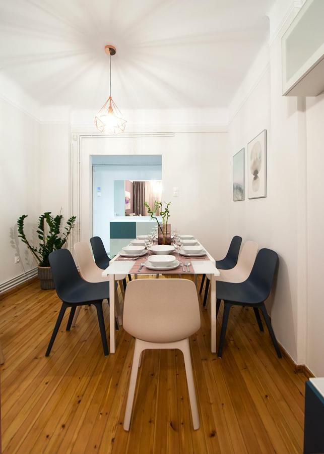 Large, Sunny, Modern Apartment Fully Renovated, Next To Agia Sofia Солун Екстериор снимка